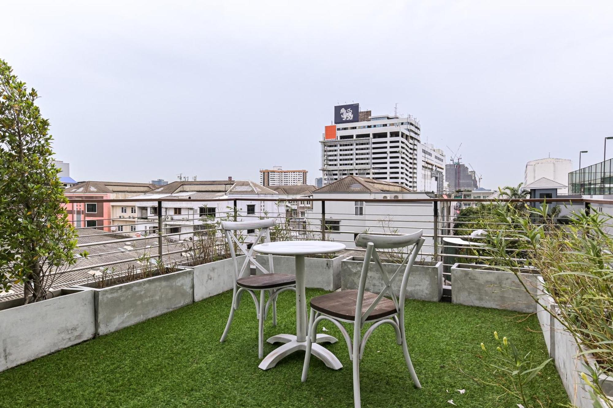 Shewin De Bangkok Hotel Bagian luar foto