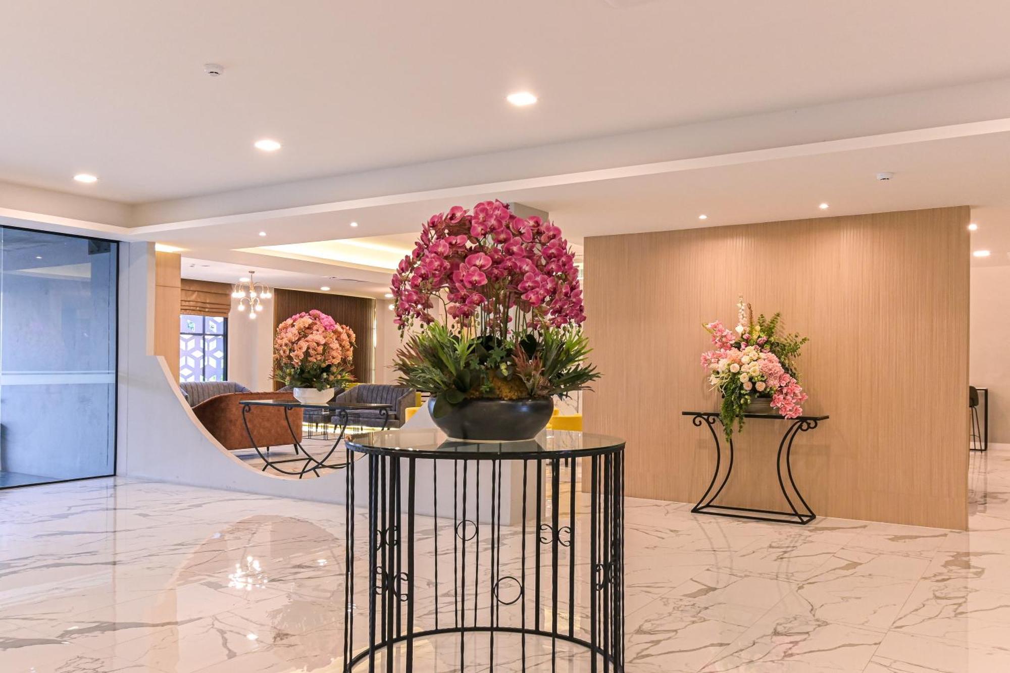 Shewin De Bangkok Hotel Bagian luar foto