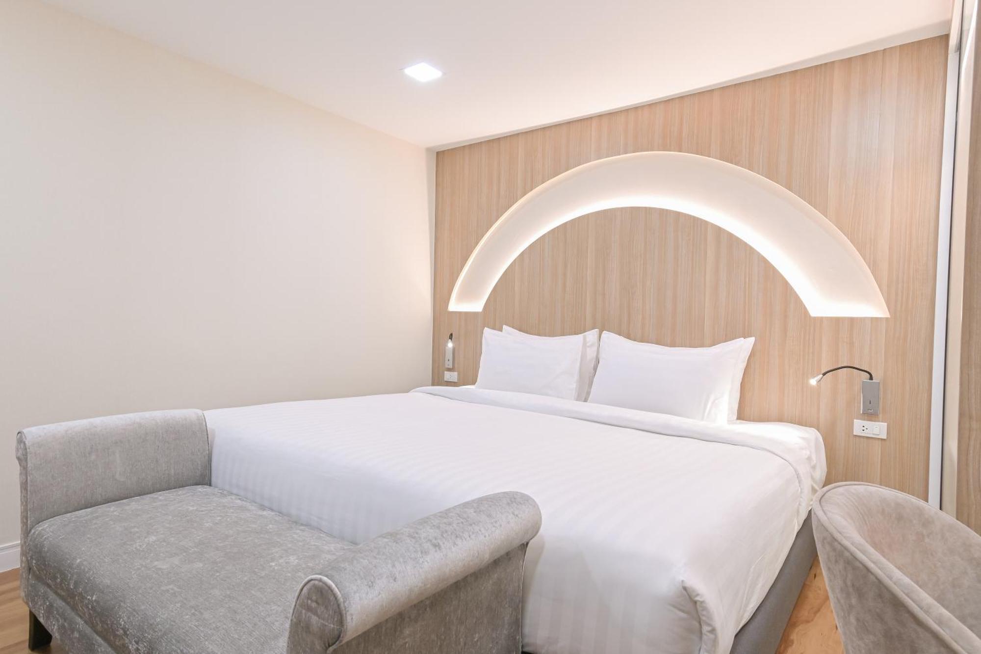 Shewin De Bangkok Hotel Bagian luar foto